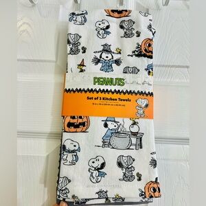Peanuts Snoopy Halloween Towels Set of 3 – Scarecrow & Witch